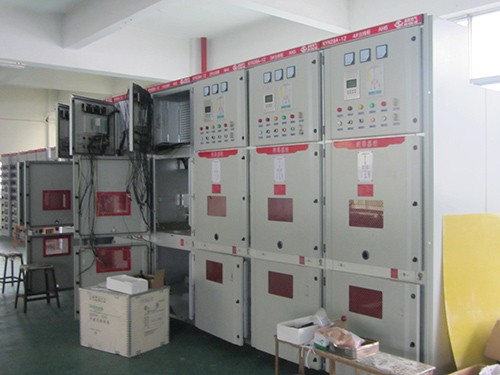 鎧裝移開式交流金屬封閉開關(guān)設(shè)備/高壓中置柜